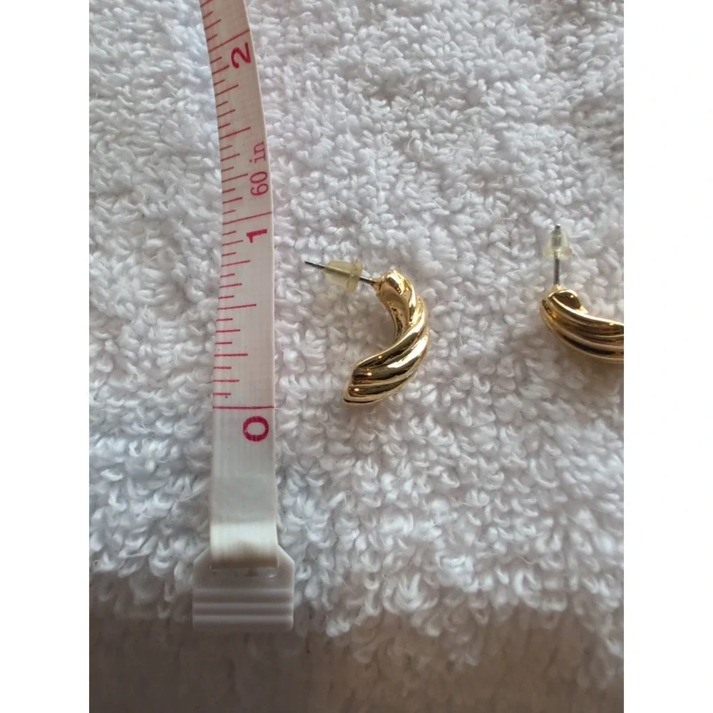 1990s Napier Reflections Scroll Earrings Art Deco Screw‎ Back Clip